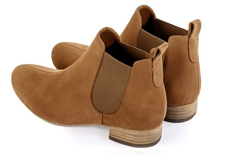 Camel beige dress ankle boots for men. Round toe. Flat leather soles. Rear view - Florence KOOIJMAN